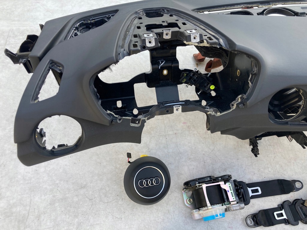 фото №6, Audi tt 8s приборная панель приборная панель консоль подушки безопасности ремни