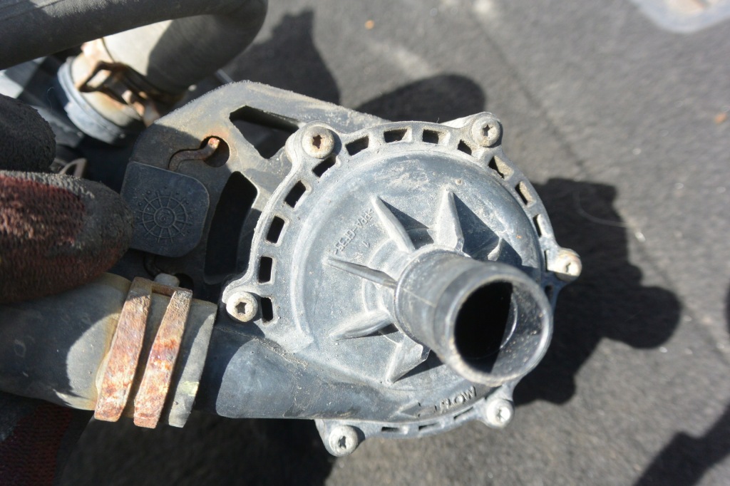 Радіатор оливи клапан води насос tesla model s eu Зі Шроту