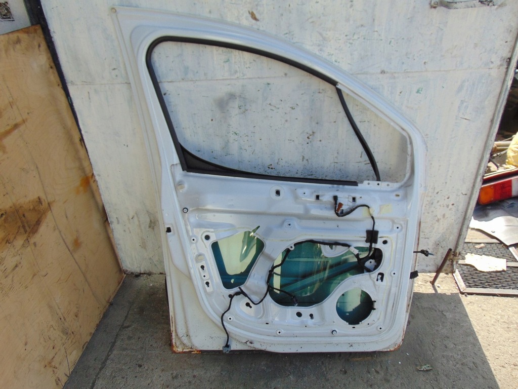 фото №11, Дверь левая перед partner berlingo iii белый ewpa