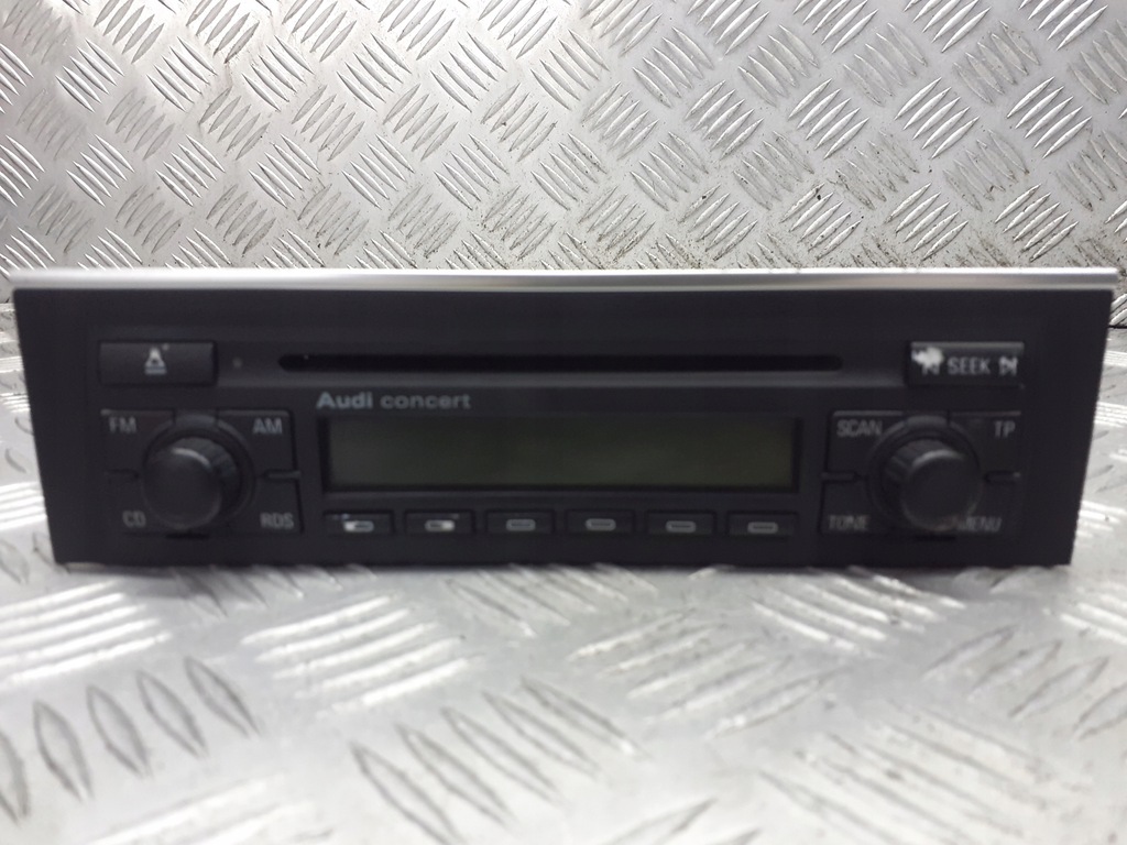 фото №1, Радіо заводський concert audi a4 b7 8e0035186d