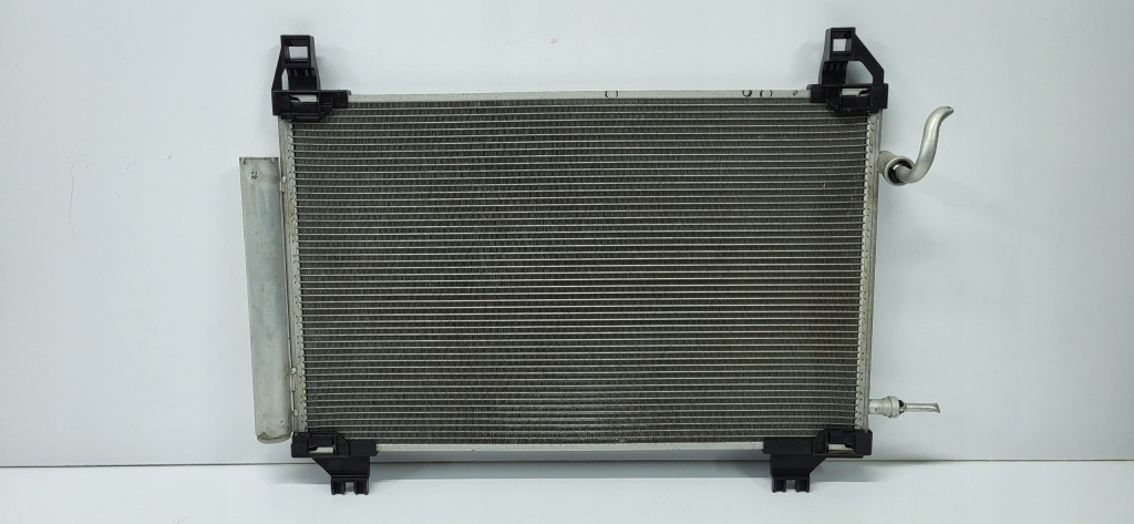 Yaris iii рестайлинг  16- радиатор воды кондиционера + вентиляторы 1,33 бензин Недорого