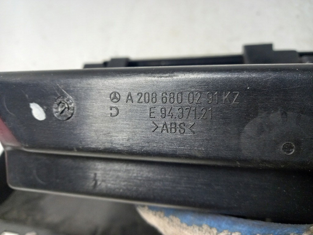 фото №5, Бардачок пасажира mercedes w208 a2086800291