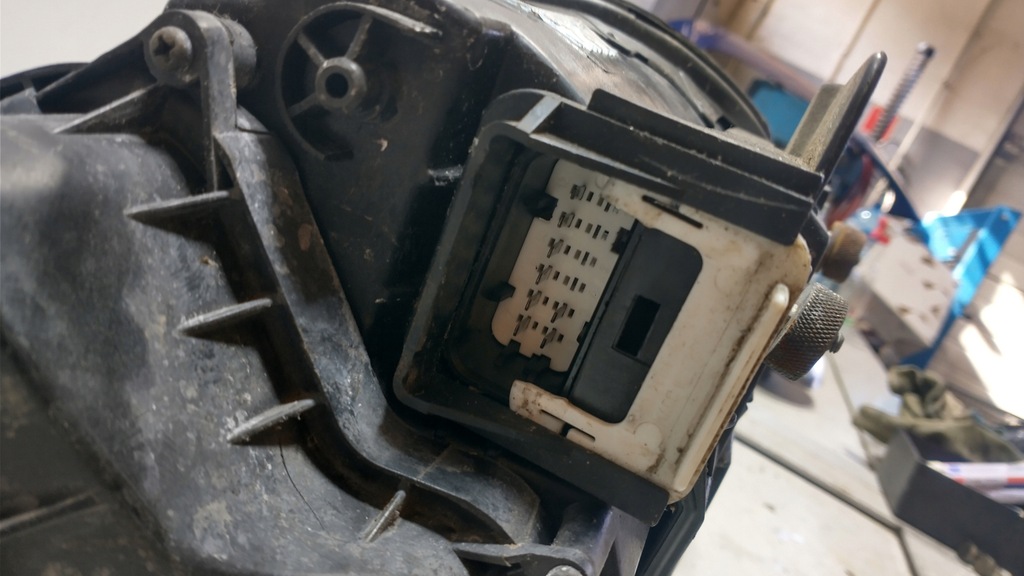 фото №8, Porsche carrera s 911 997 лампа правая передняя ксенон