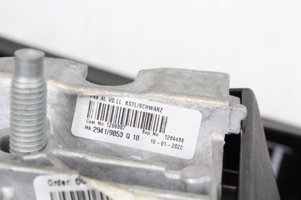 фото №11, Туннель средний подлокотник bmw f39 x2 f48 x1