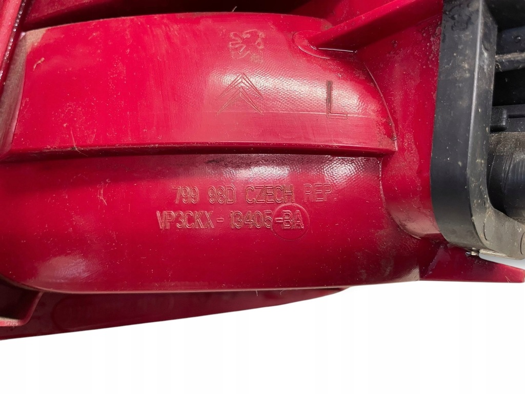 фото №8, Citroen c2 1100cm3 2008 ліва сторона лампа задня хетчбек 79998d