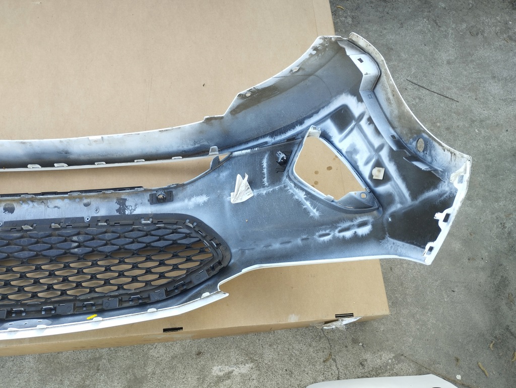 фото №5, Бампер перед передний ford fiesta mk8 w цвет