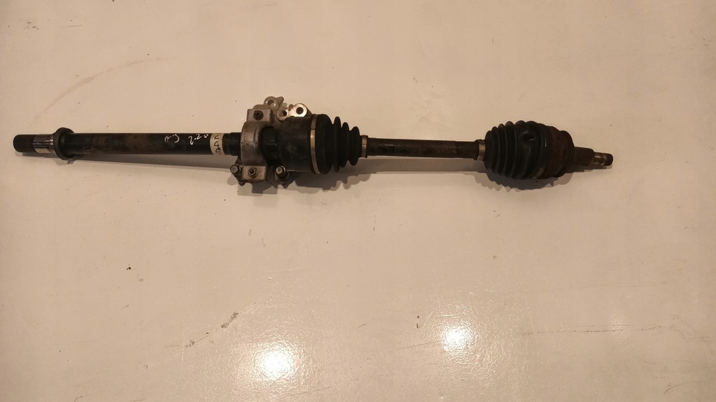 фото №1, Mazda 6 iii gj 2.2 d привідний вал передня права