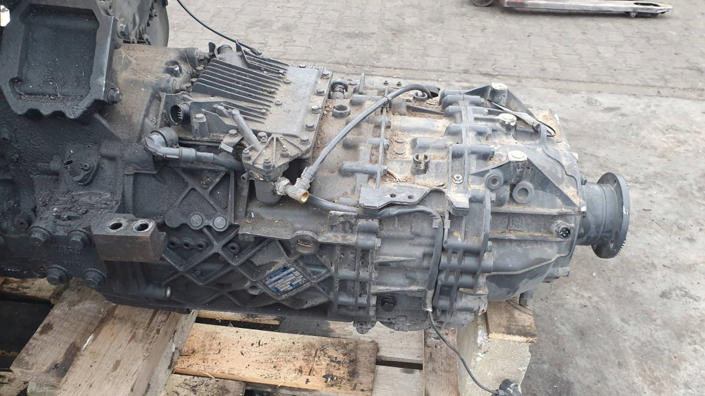 Купити Коробка передач передач 12as2330td iveco stralis as440t