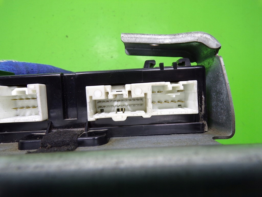 фото №5, Mazda 5 2.0 citd блок керування модуль комфорту cd34 67560b