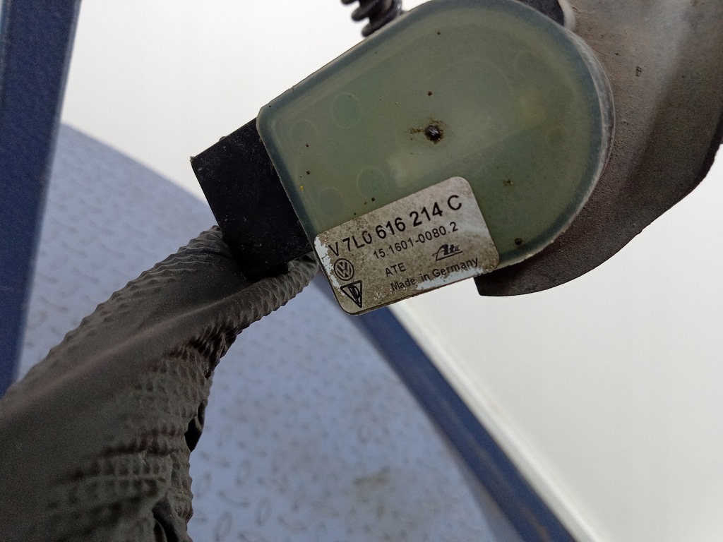 фото №9, Audi q7 4l 4.2 tdi поворотный кулак правая перед