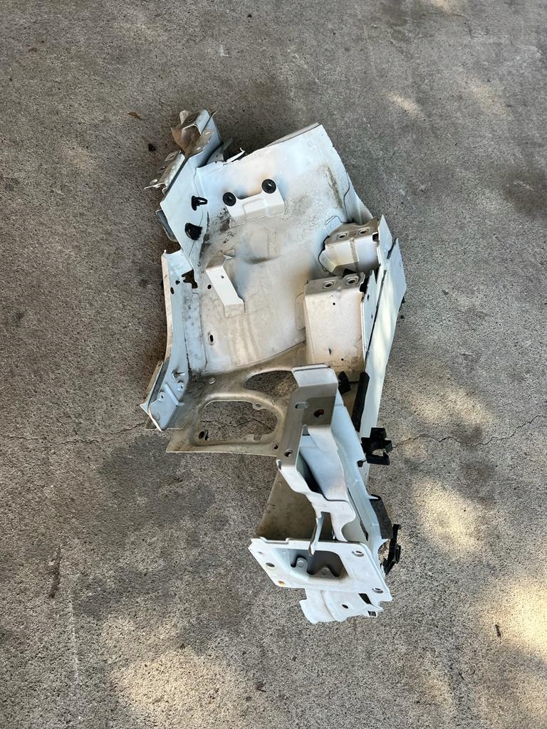 фото №1, Citroen ds4 четверть лонжерон левая правая перед