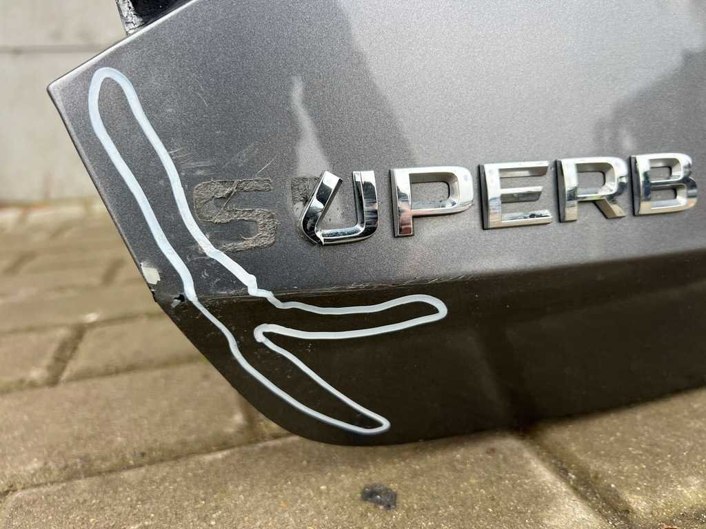 фото №12, Крышка багажника задняя задняя skoda superb 3 iii 3v5 хэтчбек sedan lift od 2019