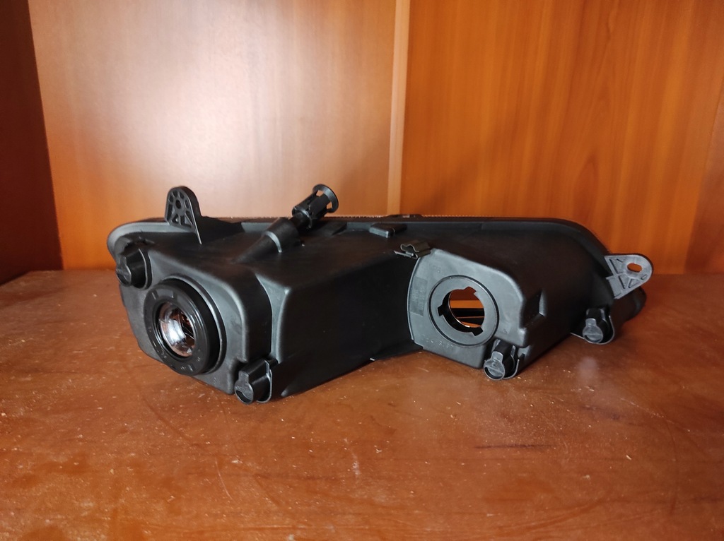 фото №5, Лампа противотуманная правая противотуманная фара vw passat b7