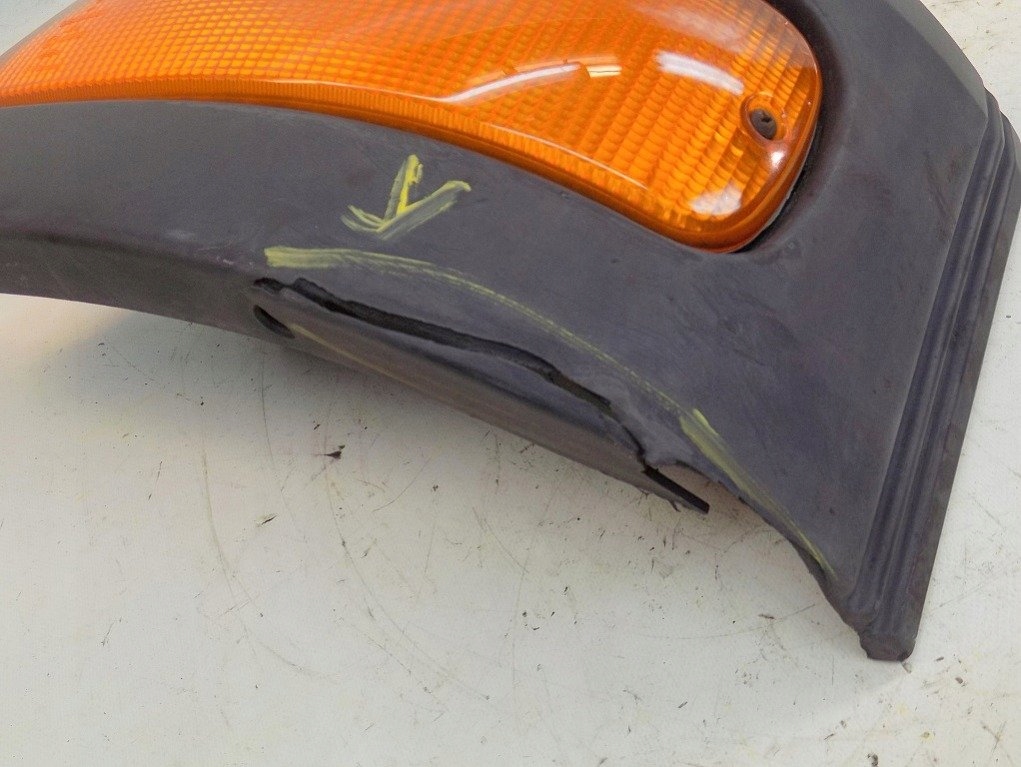 фото №7, Mercedes 815 l 4.2 150km 2003r поворотник левый