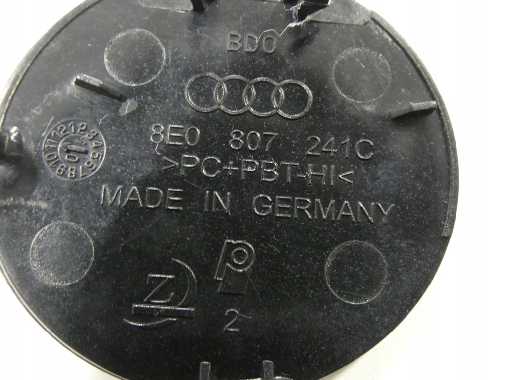 фото №12, Заглушка бампера передний, защита фаркоп буксировочный audi a-4 b7