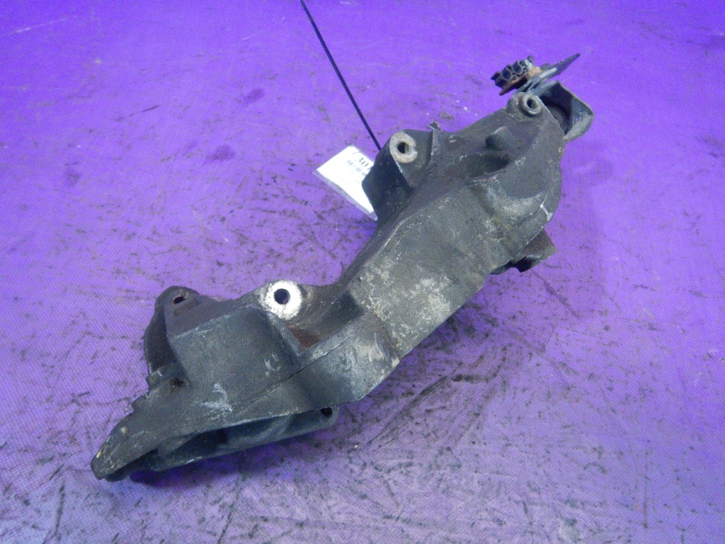 фото №4, Koleos i 08- 2,0 dci кронштейн генератора 8200527320