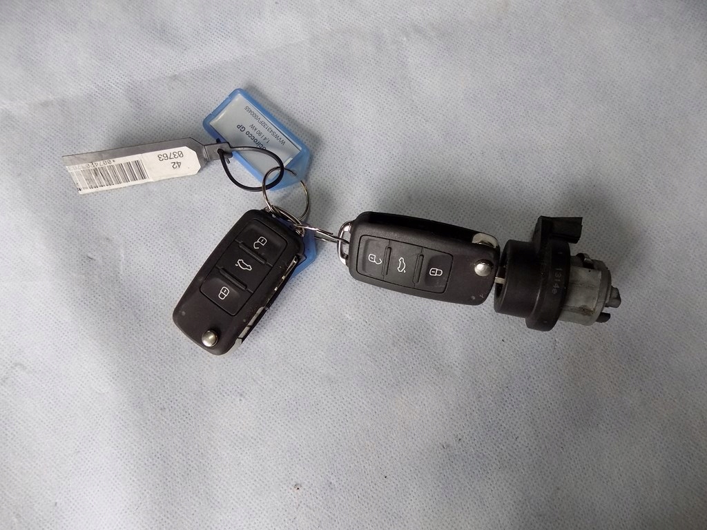 фото №1, Dw vw scirocco вкладка dwa ключі