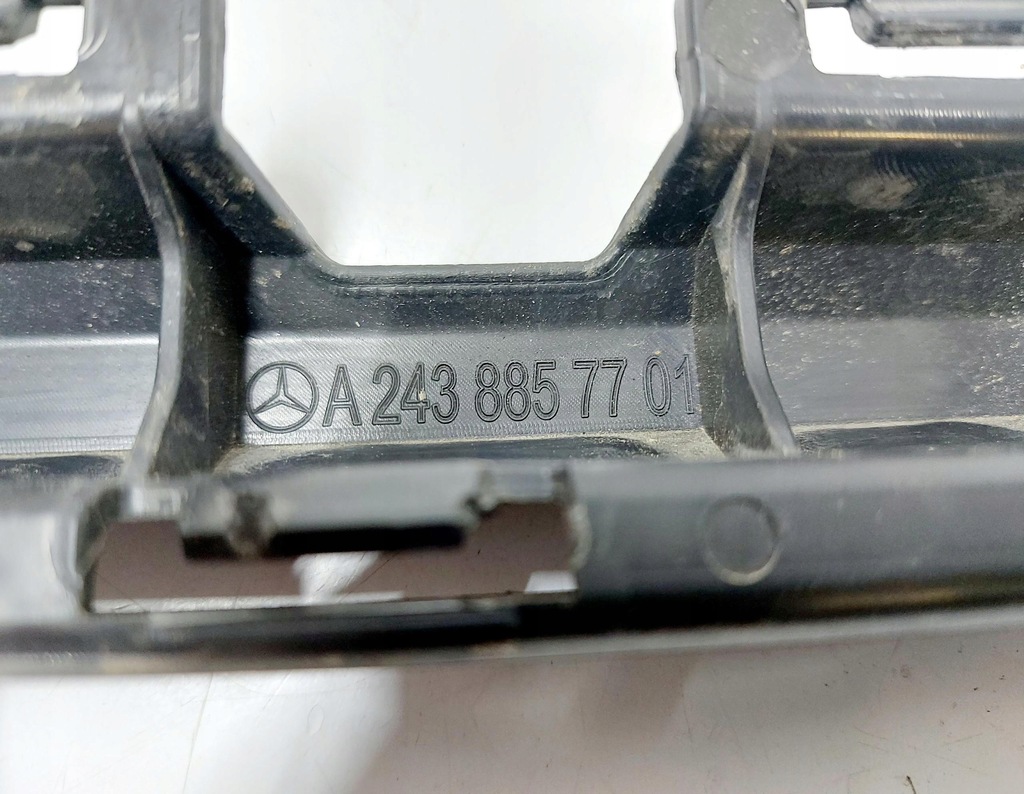 фото №9, Mercedes eqb n243 x243 23r. решётка бампера перед a2438857701