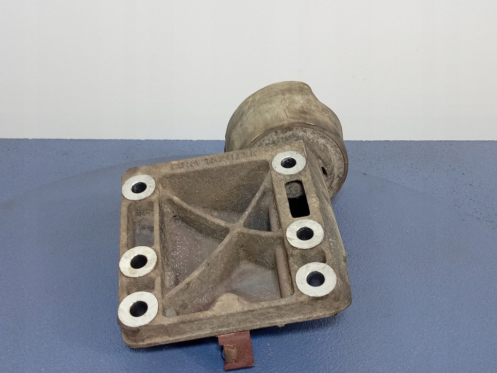 фото №5, Porsche cayenne i 4.5 v8 кронштейн двигателя 9481152012r