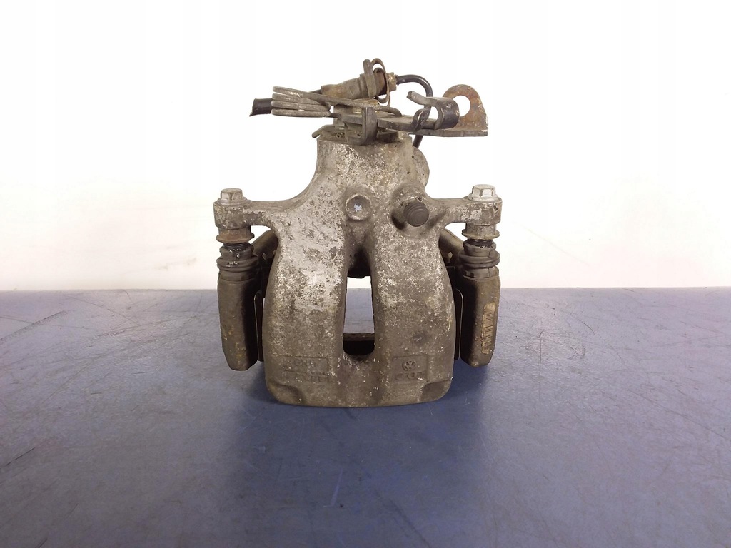 фото №1, Vw phaeton супорт скоба задня правий