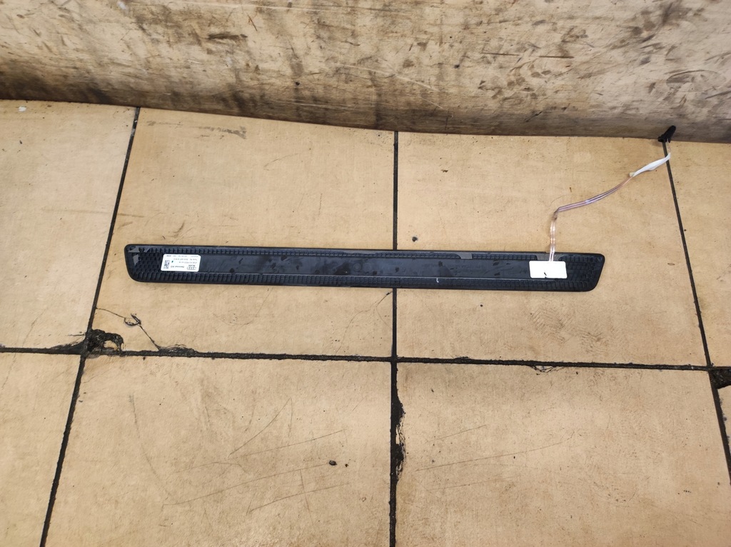 фото №7, Молдинг порог подсвеченная правая перед audi rs3 8v