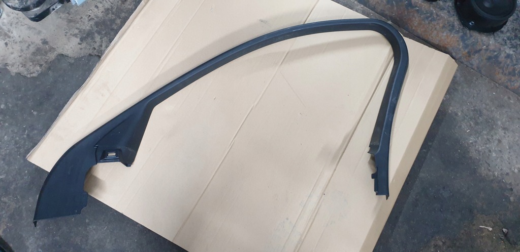 фото №1, Молдинг двері правий перед jaguar f-pace