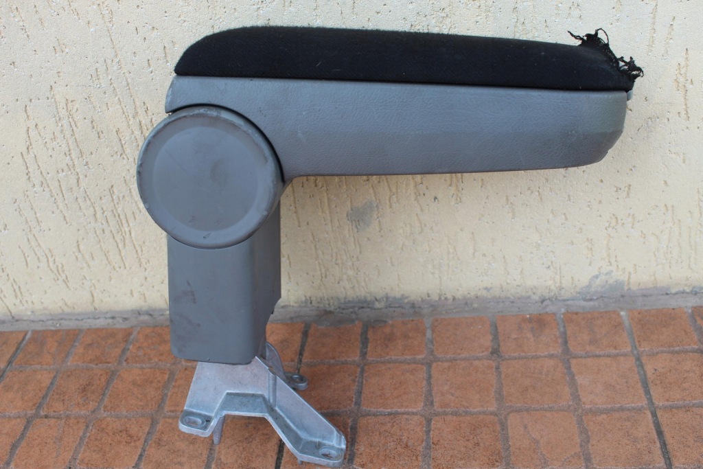 фото №1, Підлокітник vw new beetle