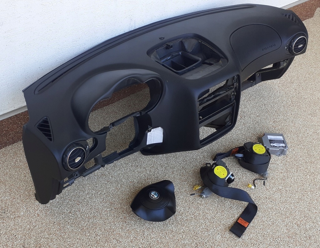 фото №5, Приборная панель приборная консоль 2x air bag ремни konplet alfa romeo 147 3d