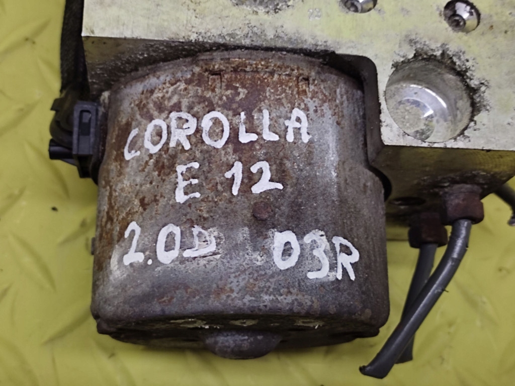 фото №9, Toyota corolla e12 kombi 2.0 d4d насос abs 0273004571