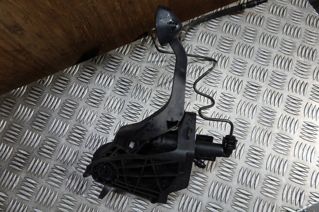 фото №8, Педаль сцепления audi a1 8x 6r1721059ab