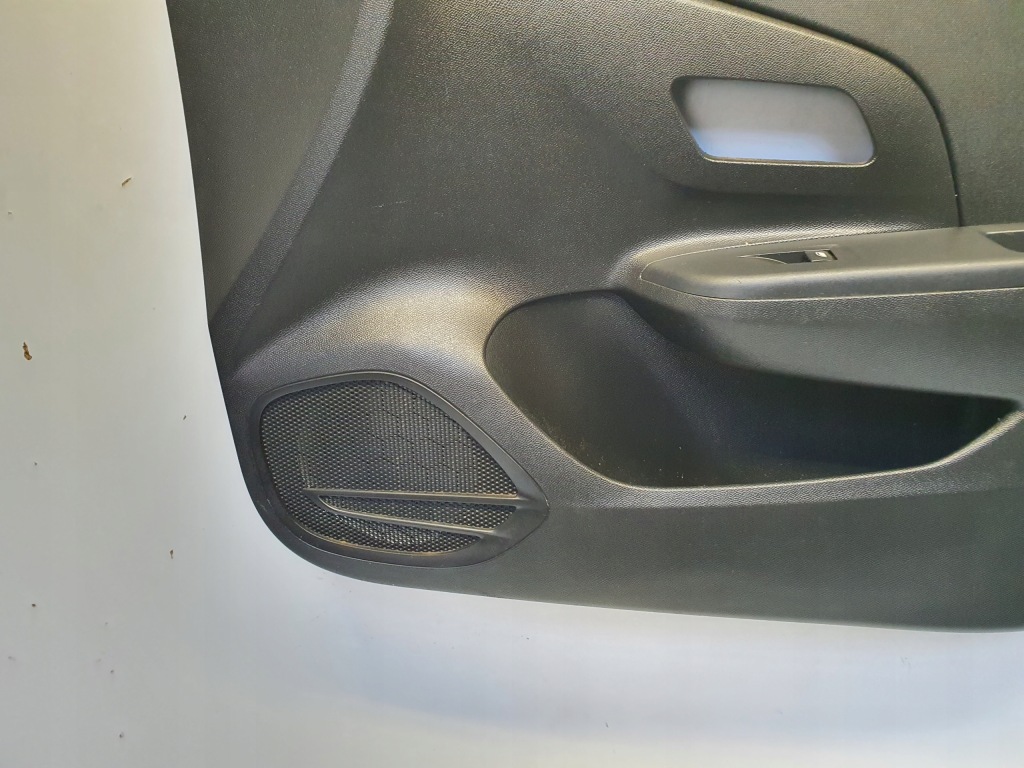 фото №4, Opel corsa f обшивка обивка дверь правый перед