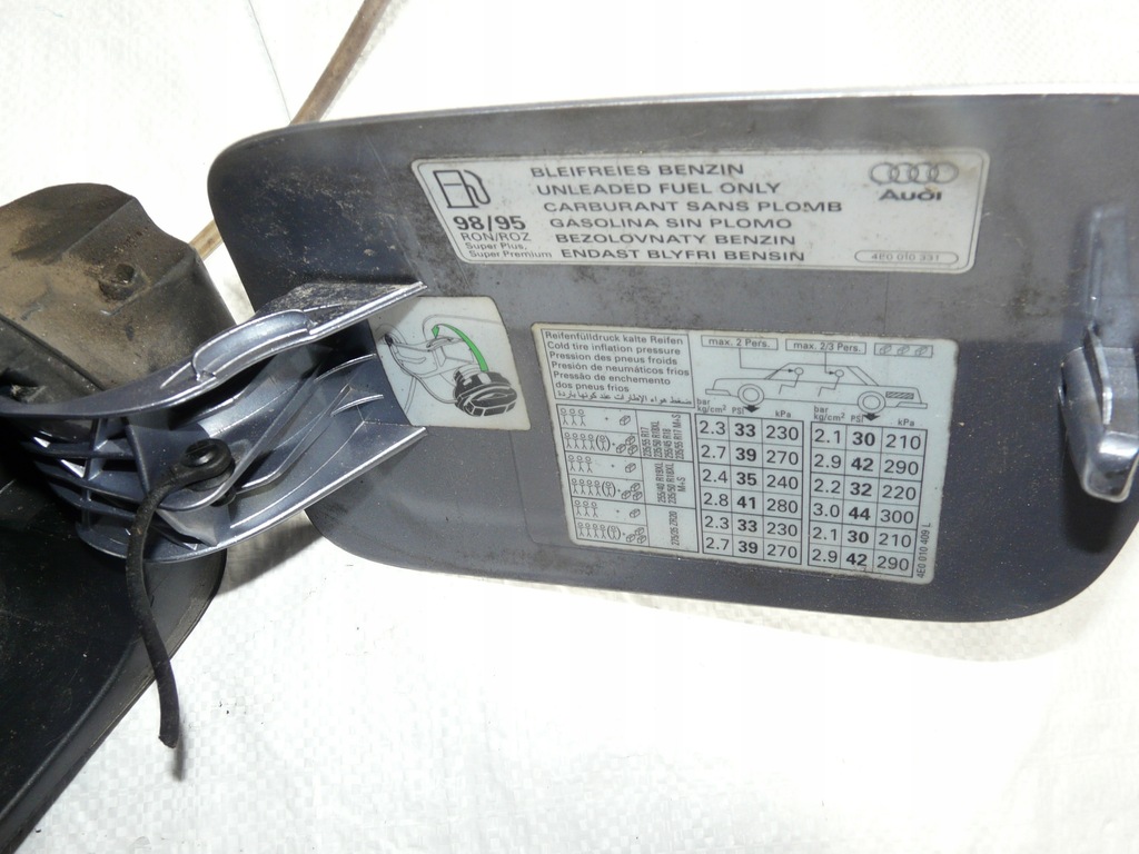 фото №5, Audi a8 d3 кришка заливної пального ly7h