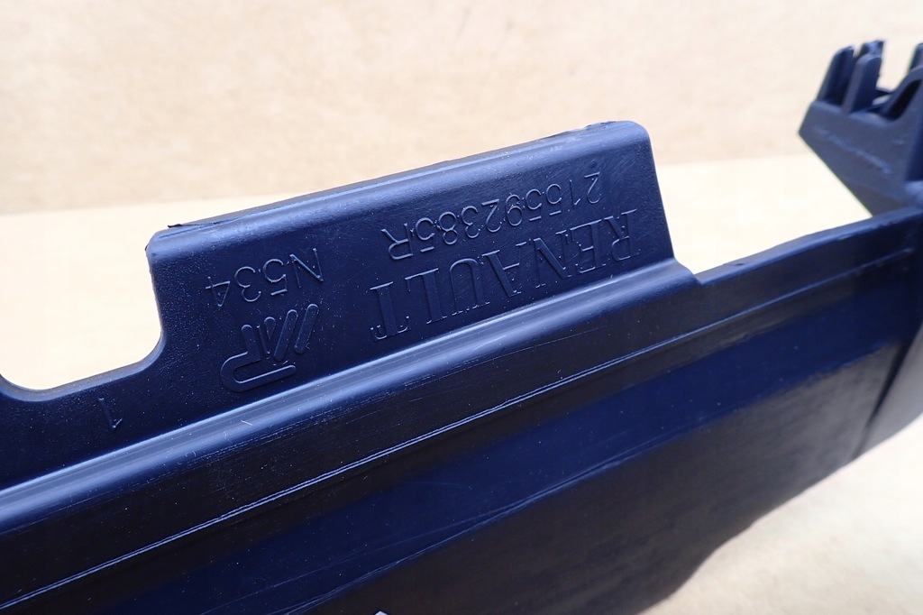 фото №7, Dacia duster 2 ii 17- воздуховод воздуха корпус 215592385r