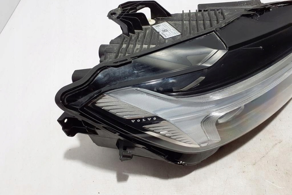 фото №7, Лампа права передня volvo xc60 ii 246 32420440 2021