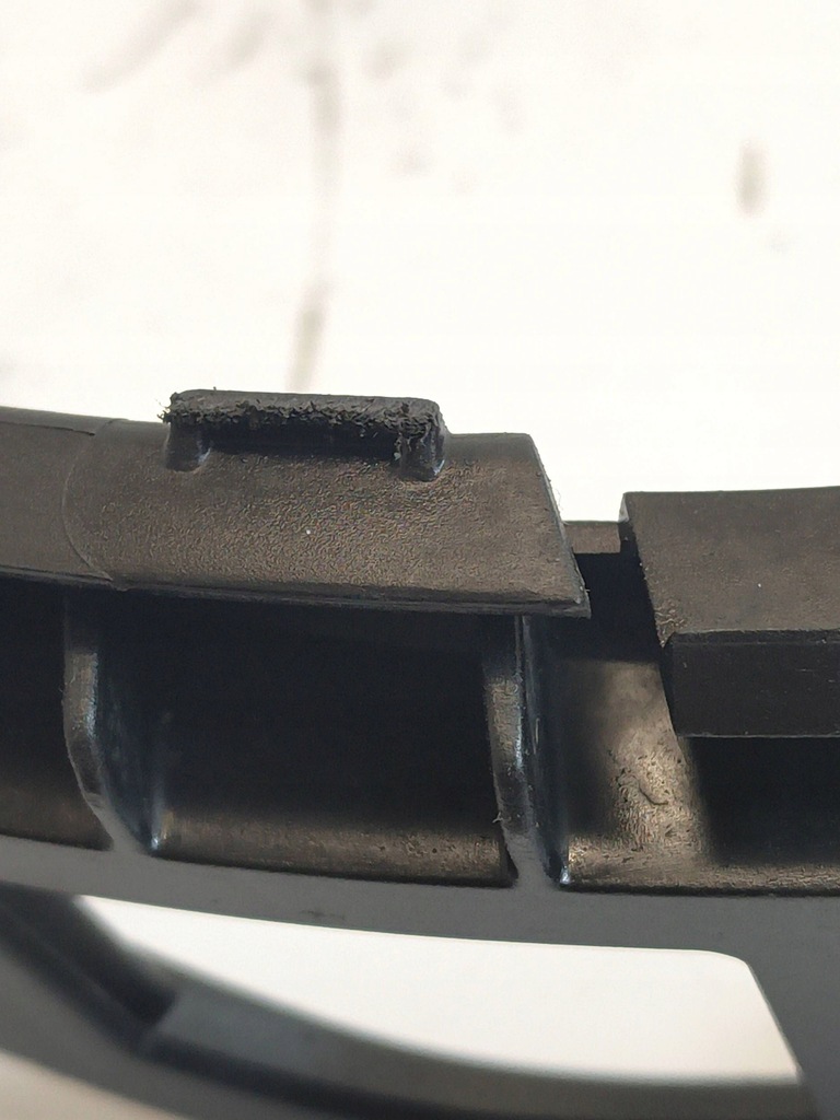 фото №7, Напрямна бампера лівий задня vw polo v 6r6807393a