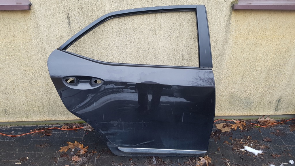 фото №1, Дверь правое задние задняя toyota corolla e16 e18 sedan