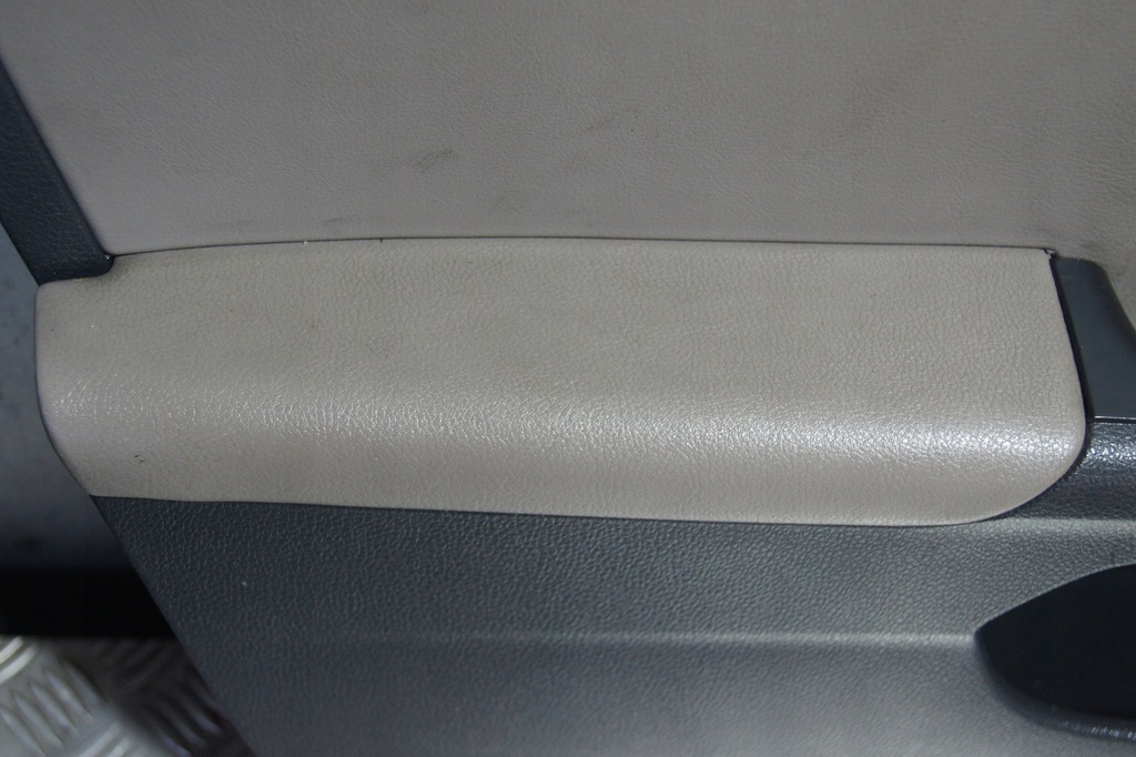 фото №9, Обшивка двері лівий перед jetta 5c 5c7867011a