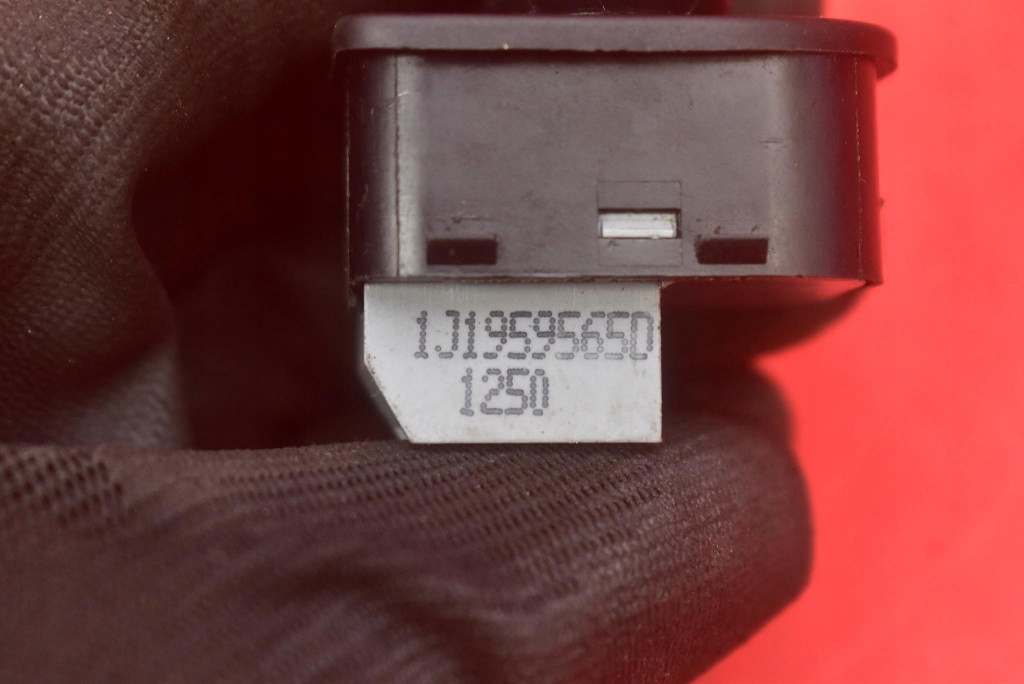 фото №8, Панель регулировки зеркал 1j1959565d vw bora 98-05