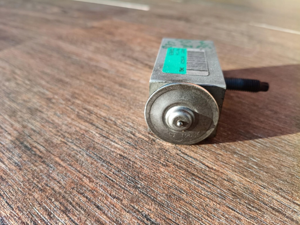 фото №7, Jeep grand cherokee wk commander xk 05-10r клапан расширительный 929986l