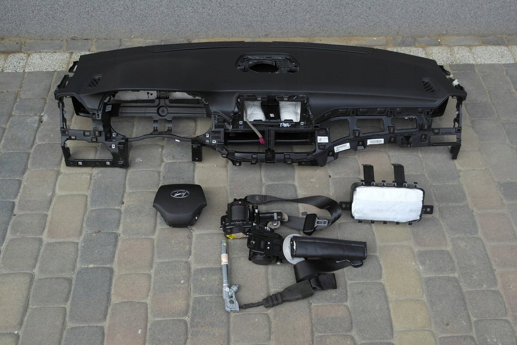 фото №1, Tucson iii lift приборная панель приборная панель консоль полка pulpit подушка безопасности ремни pas