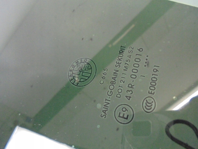 фото №4, Скло двері лівий задня alfa romeo giulietta 2011 rok