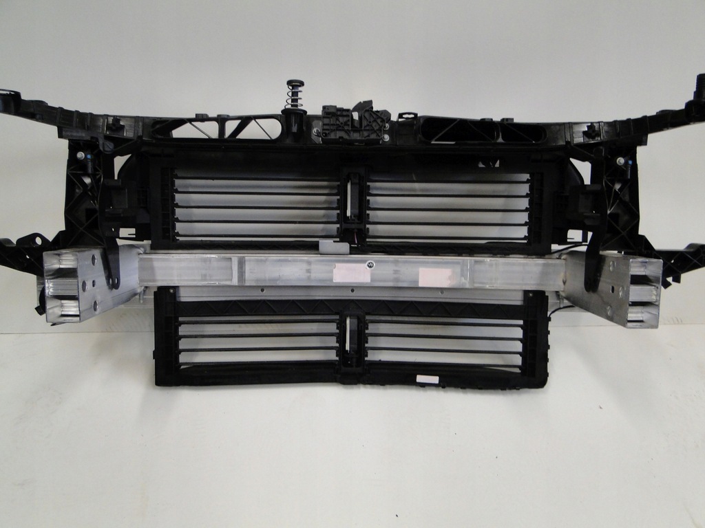 фото №10, Mercedes шторка жалюзи воздуховод воздуха нижняя 247 gla h247 glb x247