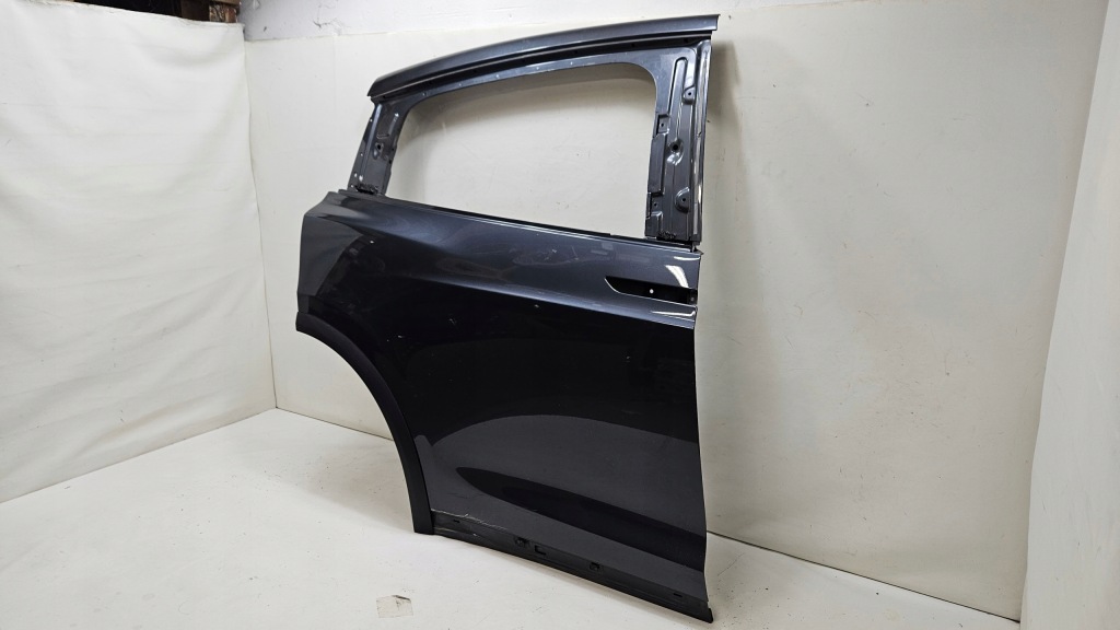 Дверь задняя задние правое tesla model x оригинал Цена