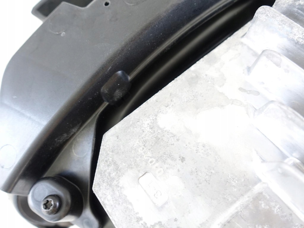 Tesla model 3 3 17-20 фара full led ліва перед Доставка