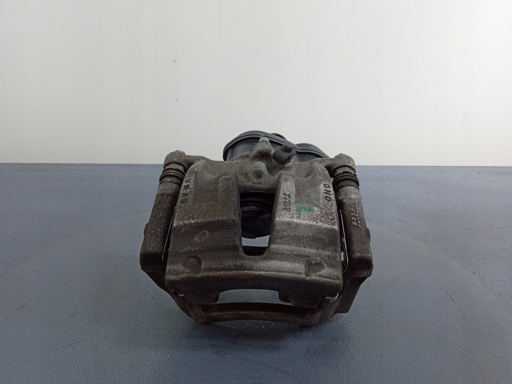 фото №1, Audi q7 ii q8 4m суппорт задняя левый скоба 4m0405ft