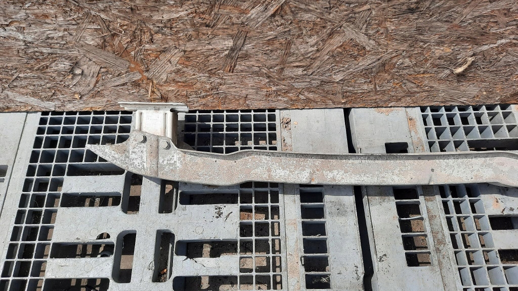 Балка бампера задняя opel vectra c 1.6b sedan 09186173 Киев