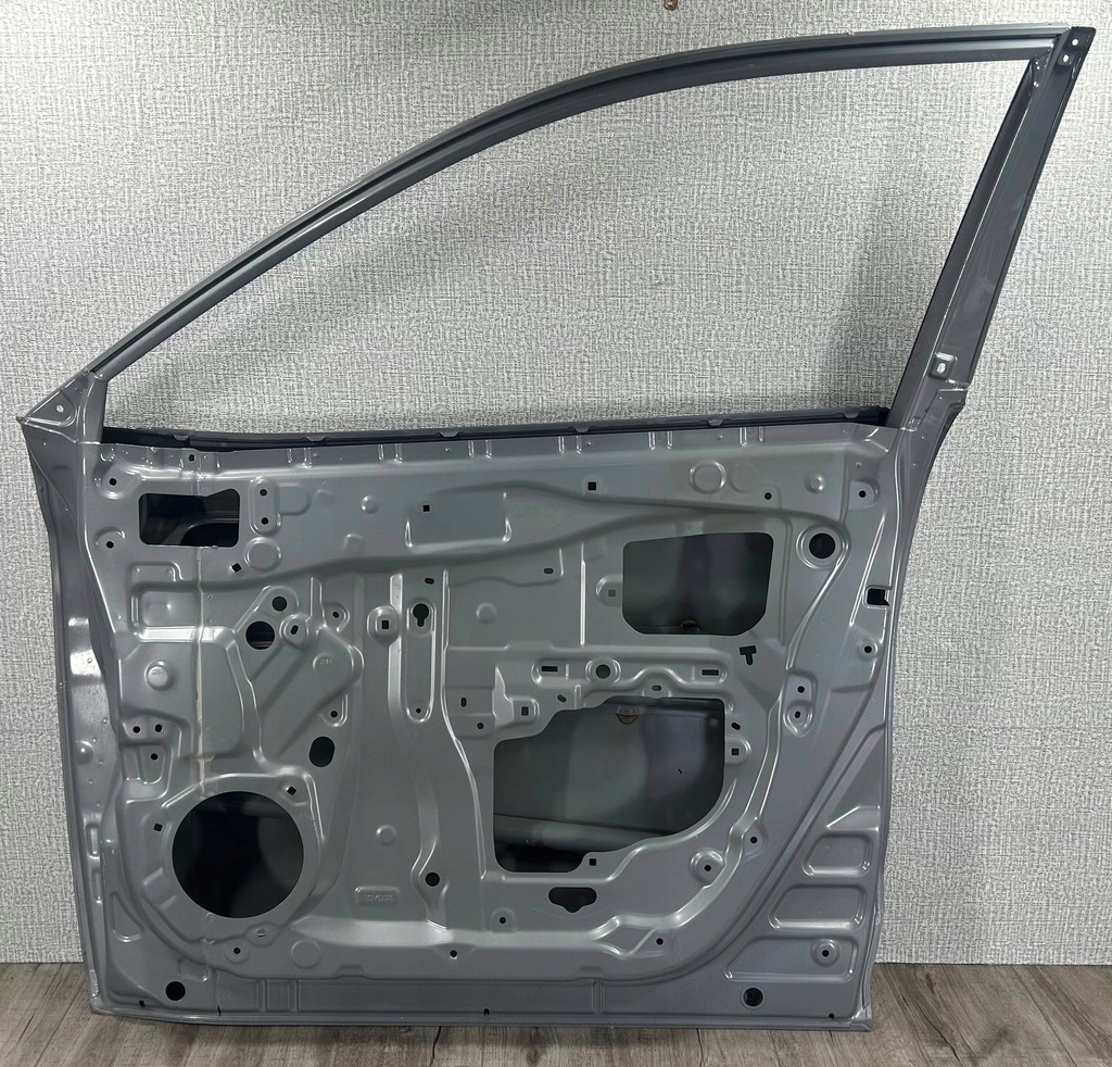 фото №11, Toyota corolla cross 2020- дверь правая перед