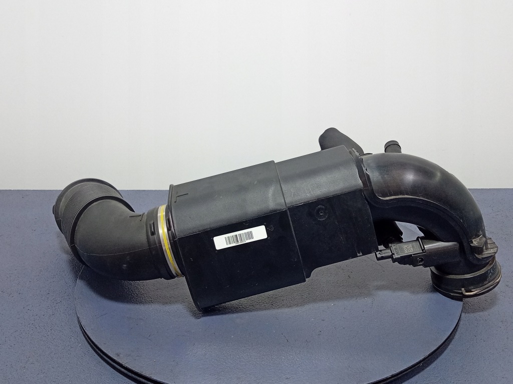 фото №3, Bmw 1 f40 m135i труба резонатор воздуха