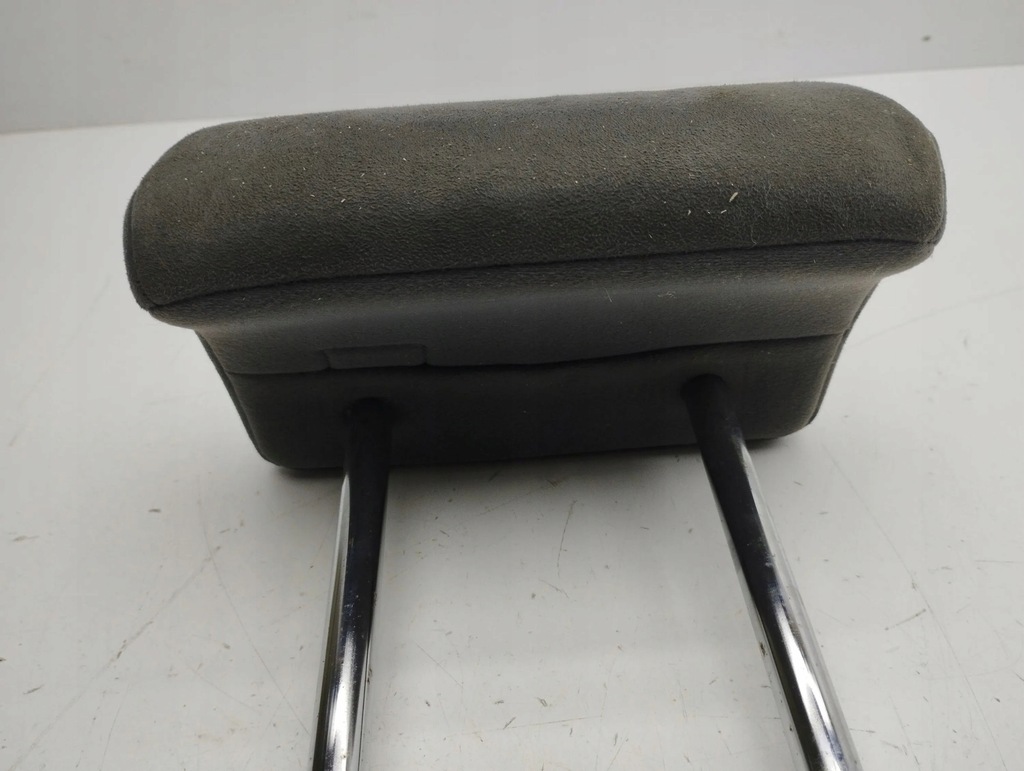 фото №6, Toyota prius xw30 2011 середина підголівник сидіння заднього