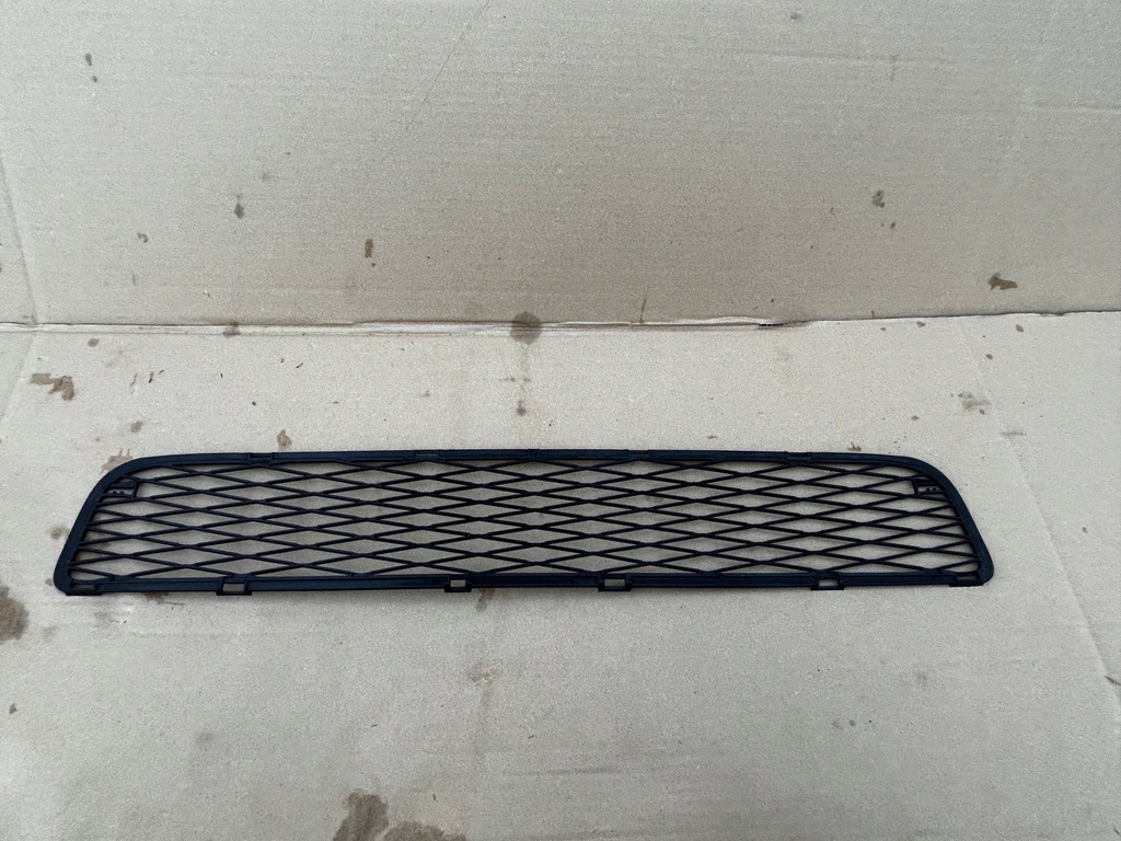 фото №1, Toyota yaris ii решётка бампера перед передняя